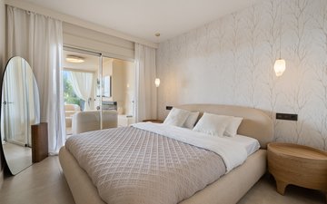 Property slide 7