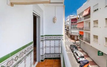Property slide 16