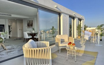 Property slide 20