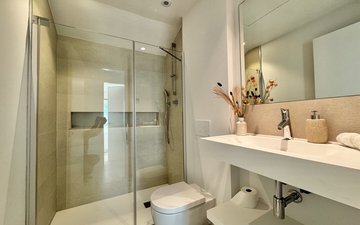 Property slide 31