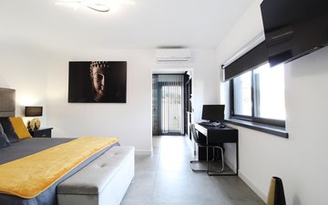 Property slide 17