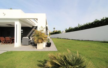 Property slide 21