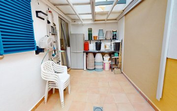 Property slide 20