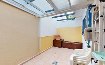 Property slide 22