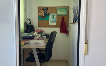 Property slide 23