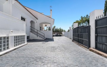 Property slide 10