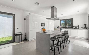 Property slide 16