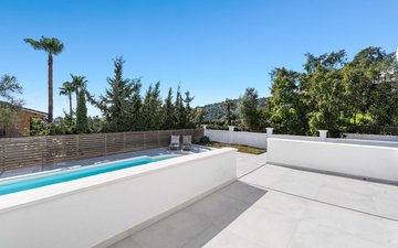 Property slide 20
