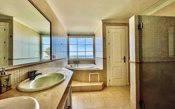 Property slide 17