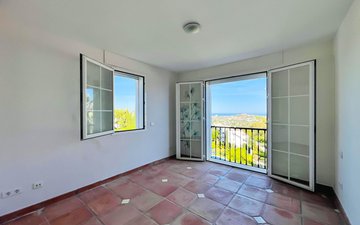 Property slide 43