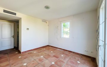 Property slide 46