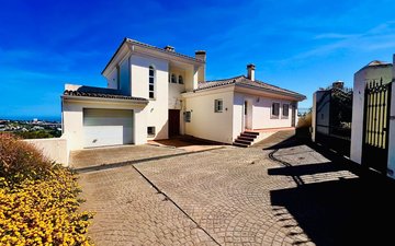 Property slide 48