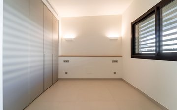 Property slide 21