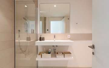Property slide 25