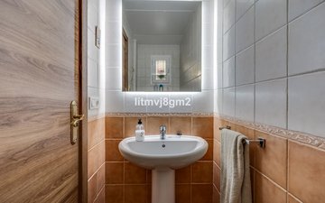 Property slide 20