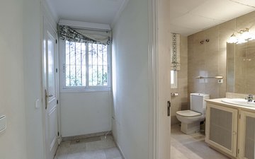Property slide 19
