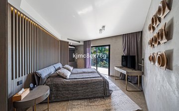 Property slide 52