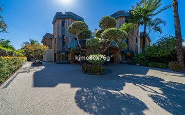 Property slide 86