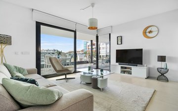Property slide 10