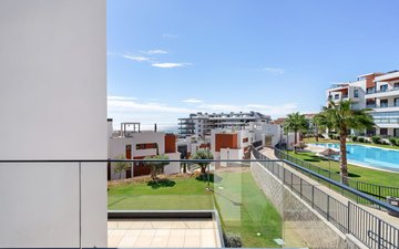 Property slide 32