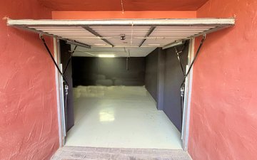 Property slide 32