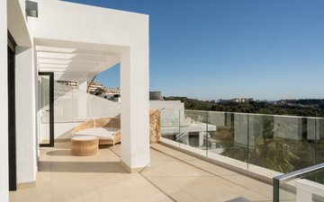 Property slide 21