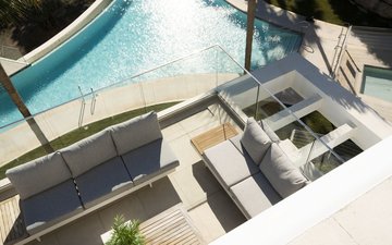Property slide 22