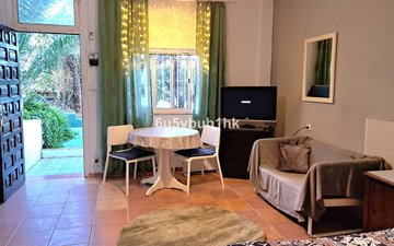 Property slide 22
