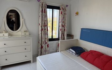 Property slide 10