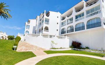 Property slide 25