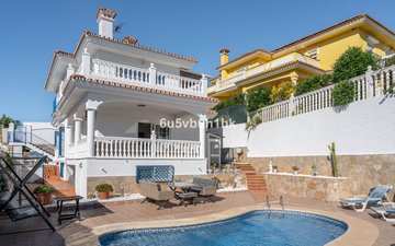 Property slide 10