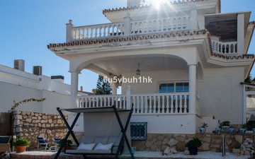 Property slide 17