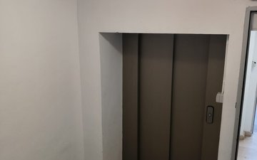 Property slide 14