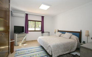 Property slide 10