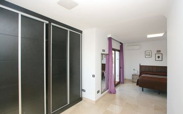 Property slide 17