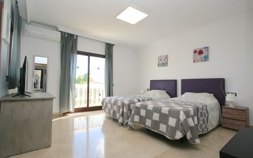 Property slide 19