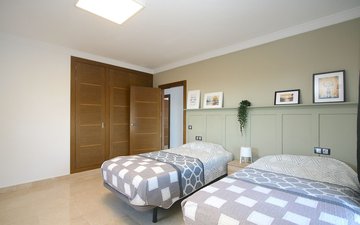 Property slide 21