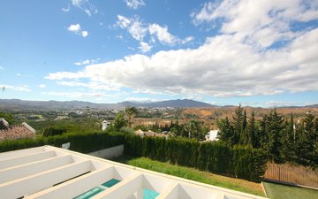 Property slide 24