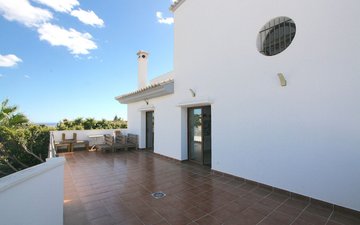 Property slide 25