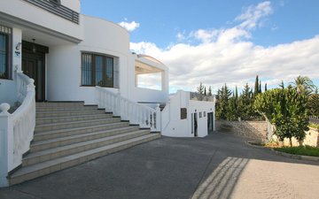 Property slide 30