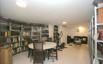 Property slide 39
