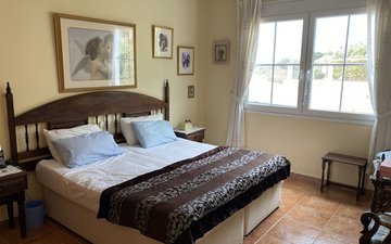 Property slide 22