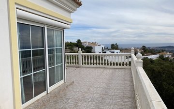 Property slide 30