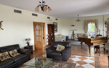 Property slide 7