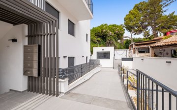 Property slide 33