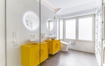 Property slide 10
