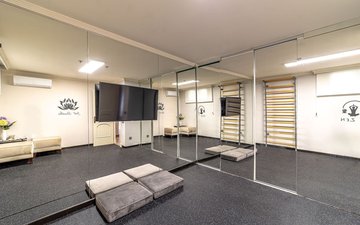 Property slide 48