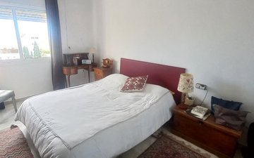 Property slide 10