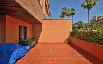 Property slide 21
