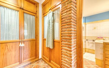 Property slide 25